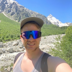 Антон Гавришенков