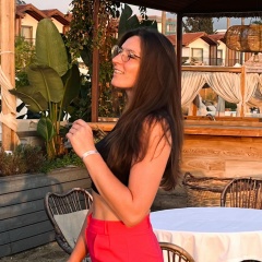 Юлия Жегарис
