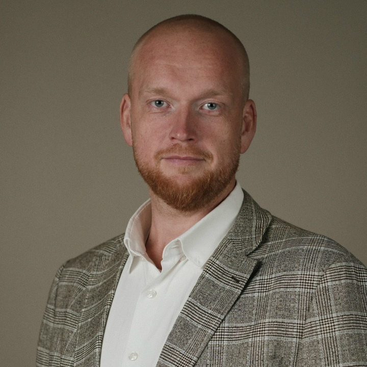 Дмитрий Алексеев