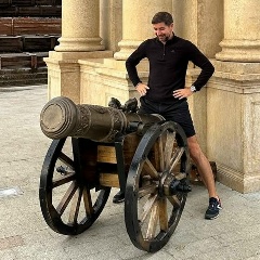 Дмитрий Чекарёв